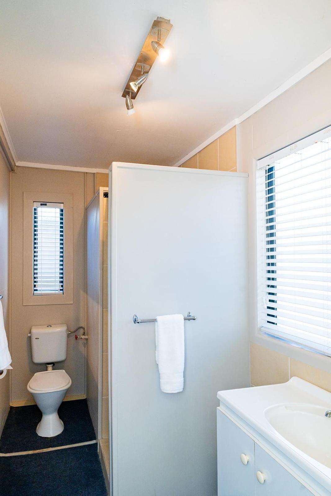 Fun Family Bach, Close To Beach And Shops! Waihi Exterior photo
